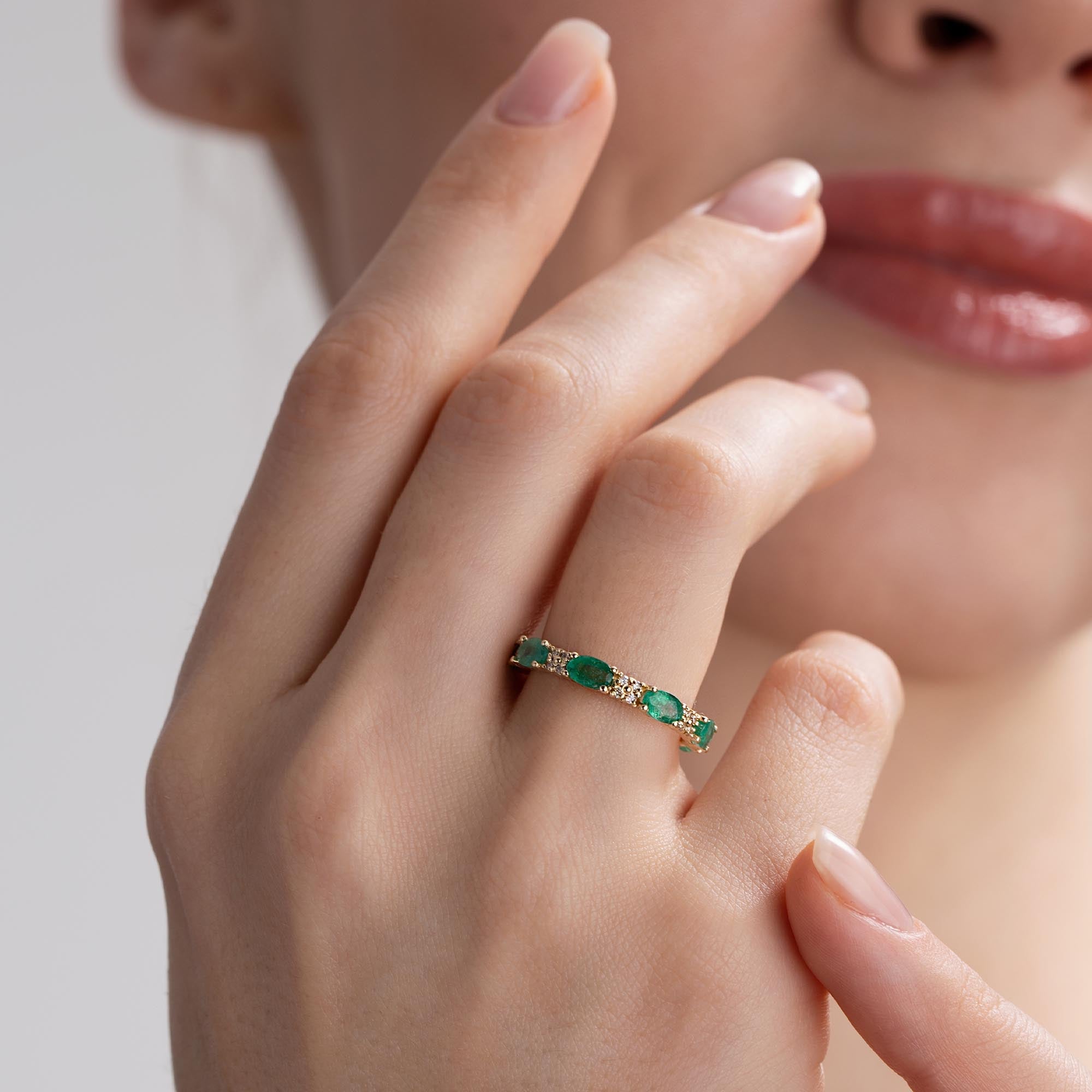 Pırlantalı Zümrüt Yüzük