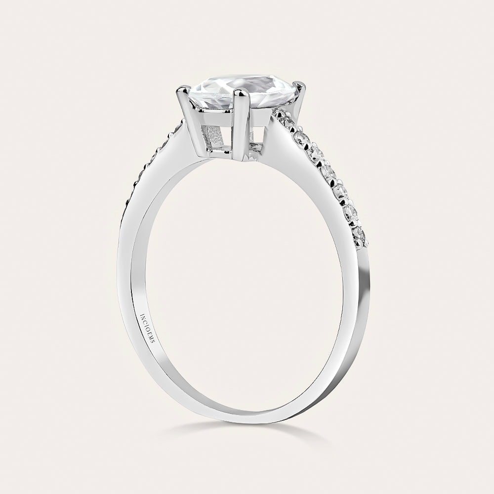 Pırlanta Kenar Taşlı Beyaz Topaz Tektaş Yüzük