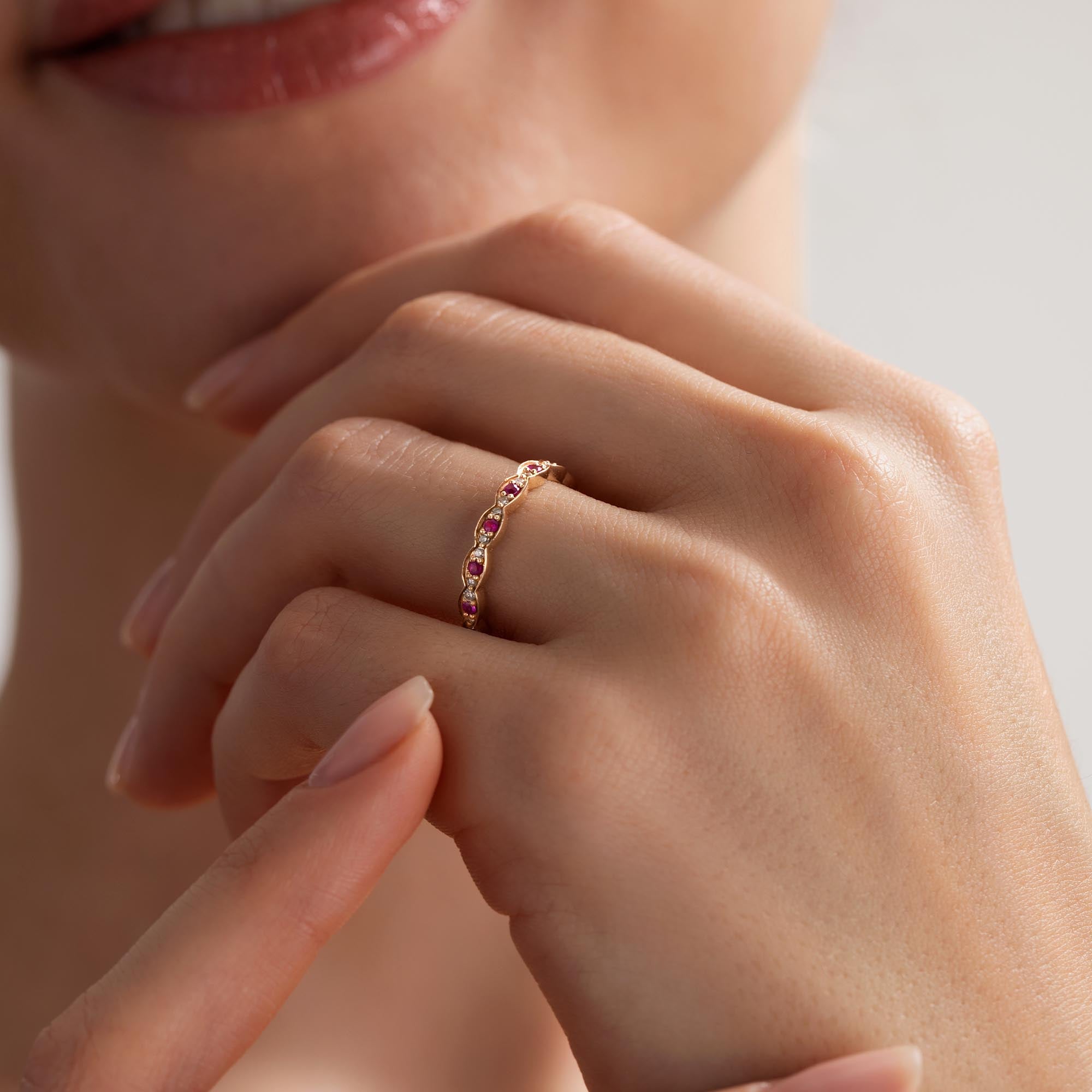 Fiora Pırlanta Yakut Vintage Yüzük