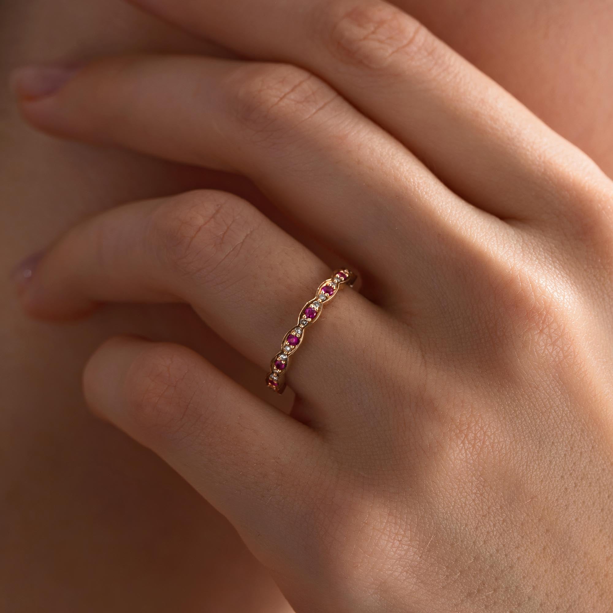 Fiora Pırlanta Yakut Vintage Yüzük