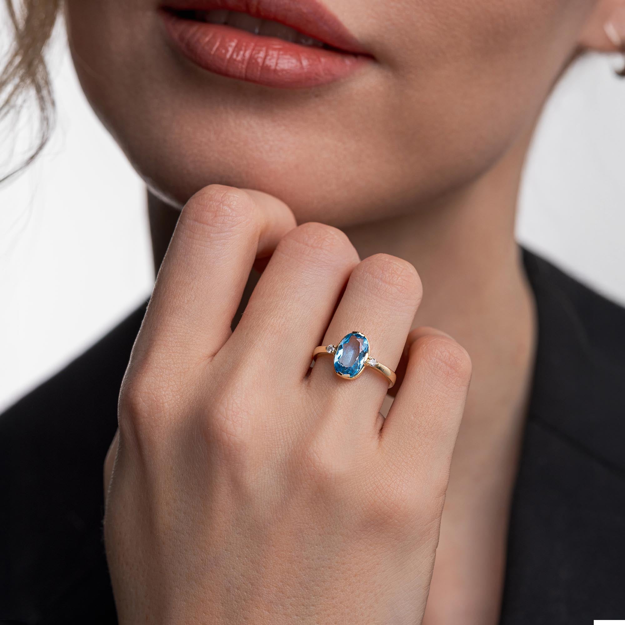 Ocean Pırlantalı Blue Topaz Yüzük