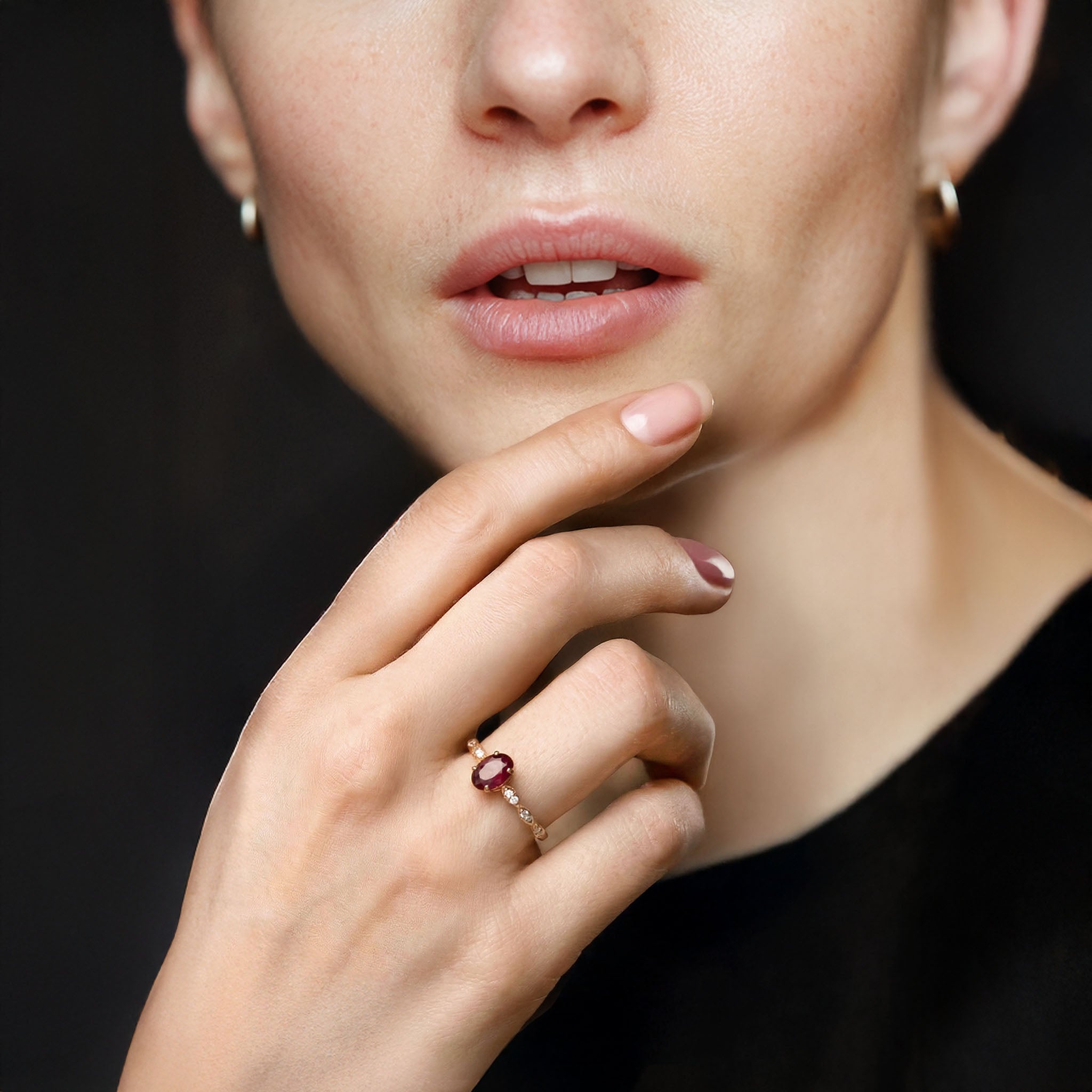 Flamma Oval Kesim Yakut Tektaş Vintage Yüzük