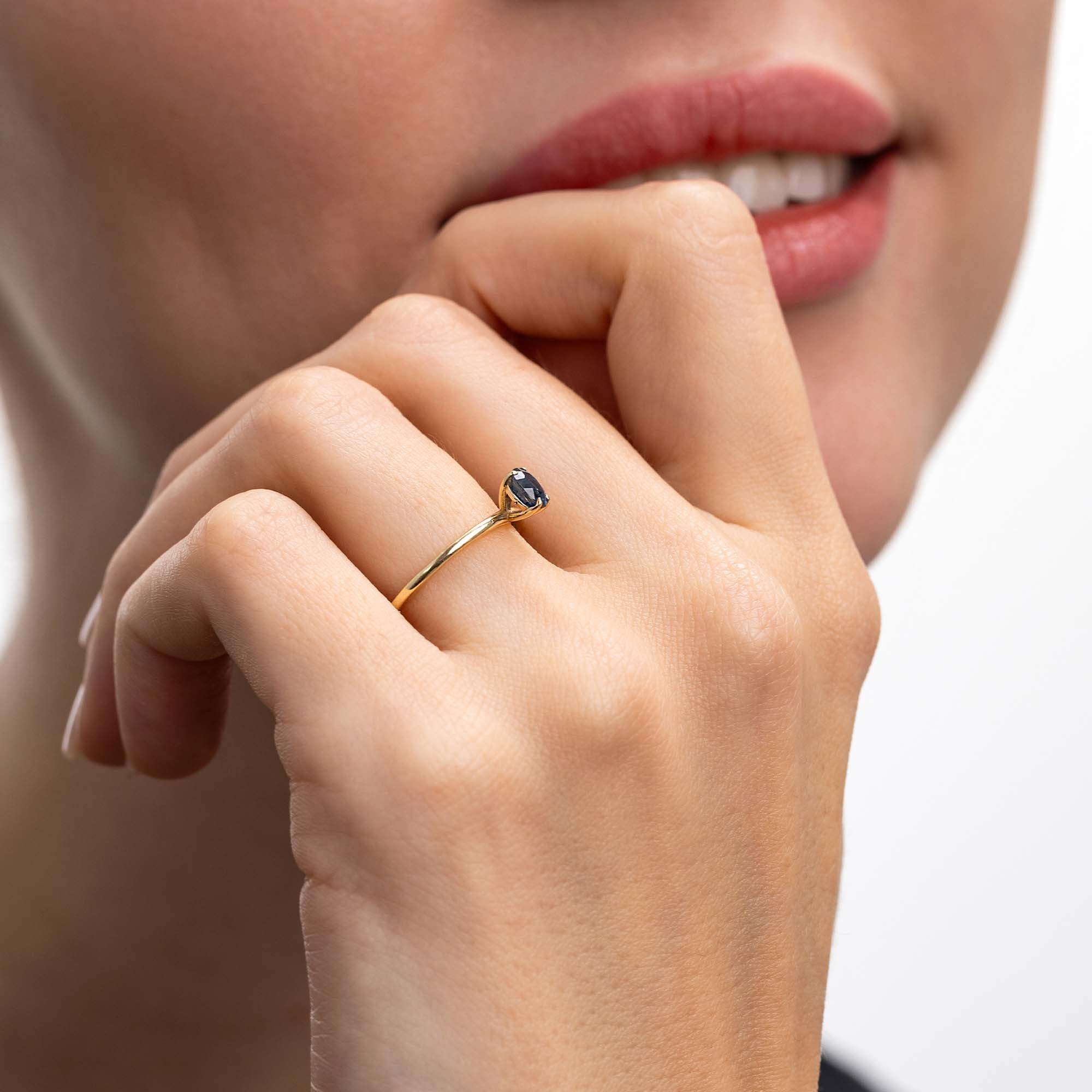 Mare Tektaş Safir Yüzük