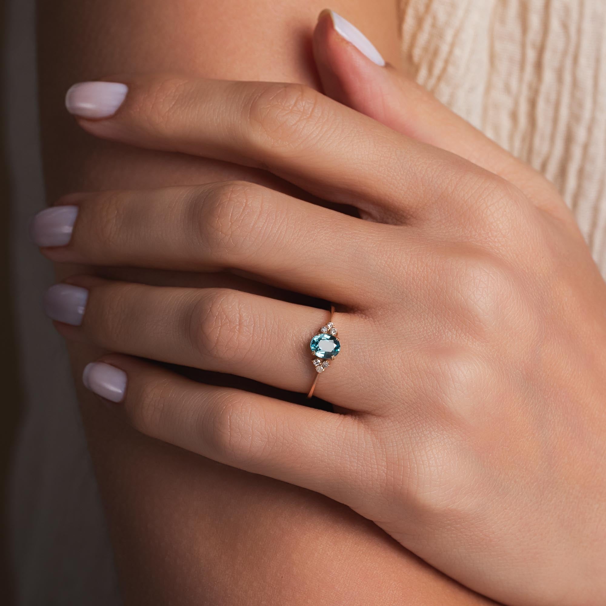 Pırlanta & Royal Blue Topaz Tektaş Vintage Yüzük