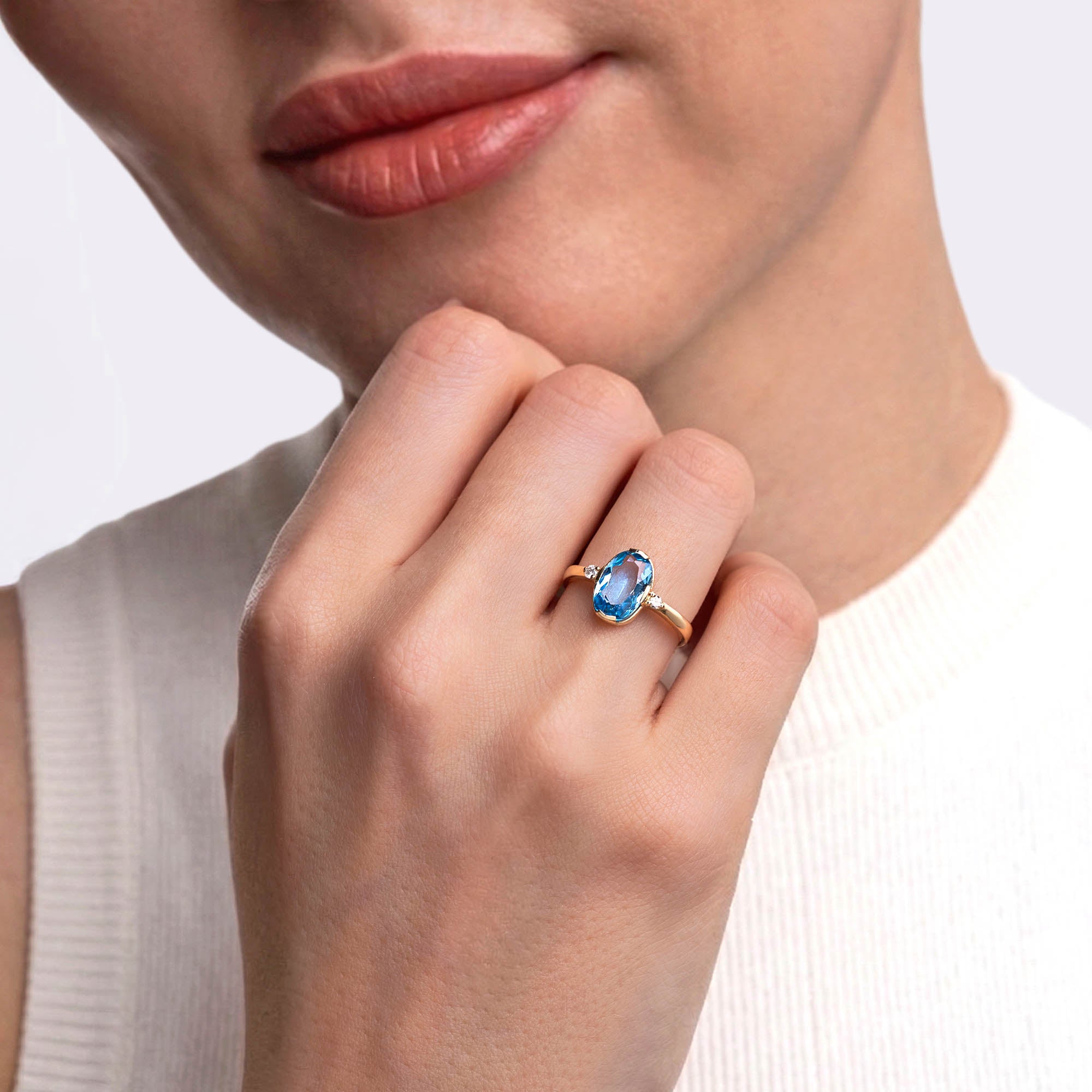 Ocean Pırlantalı Blue Topaz Yüzük