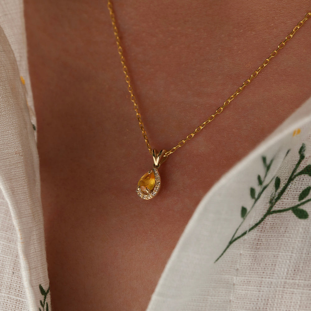 Sun Drop Pırlanta Safir Tektaş Kolye