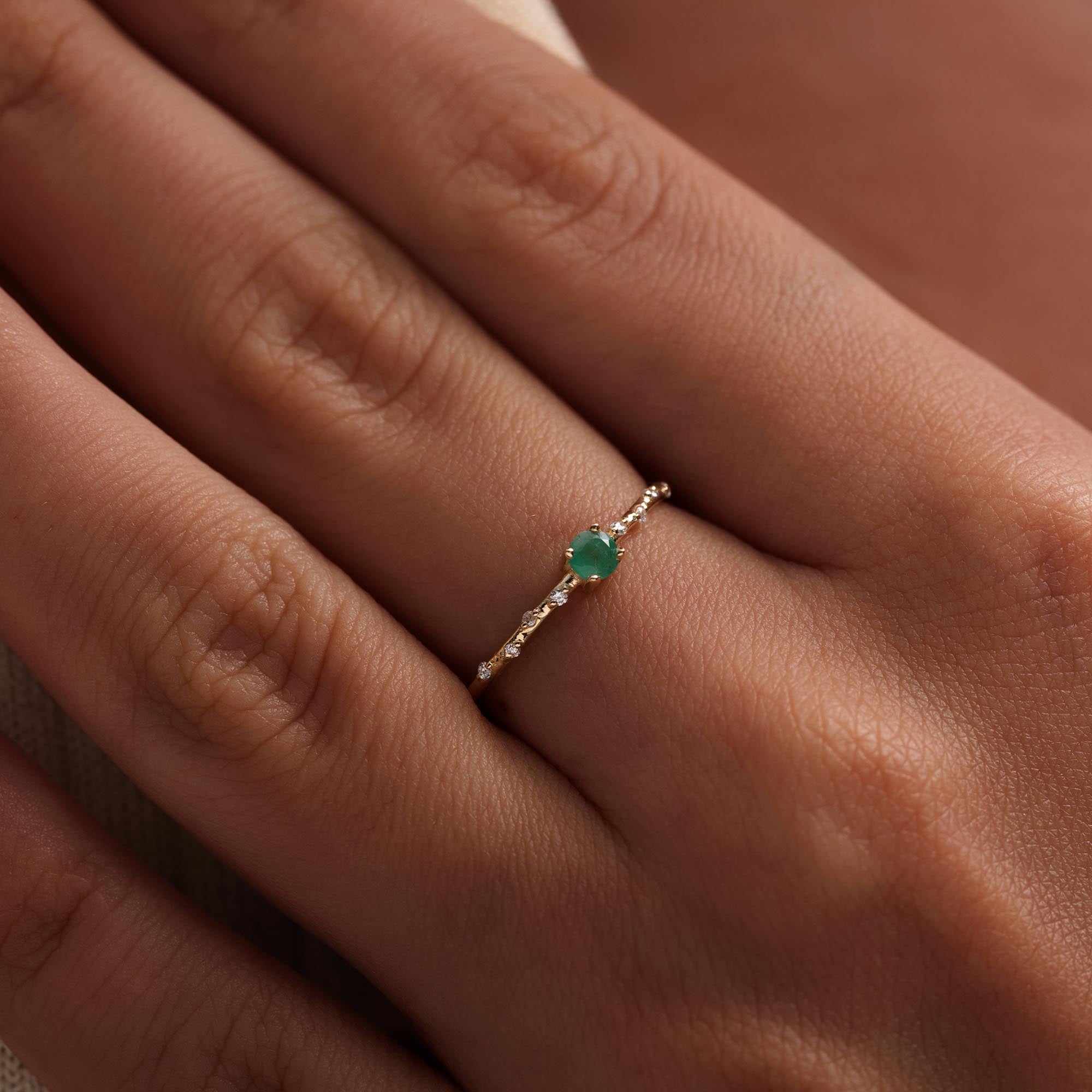 Nira Pırlanta Zümrüt Yüzük