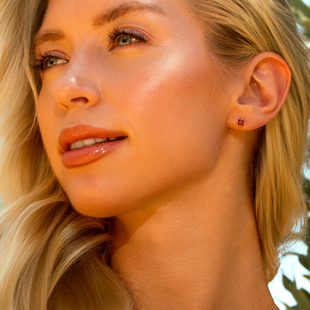 Ruby Flame Tektaş Küpe