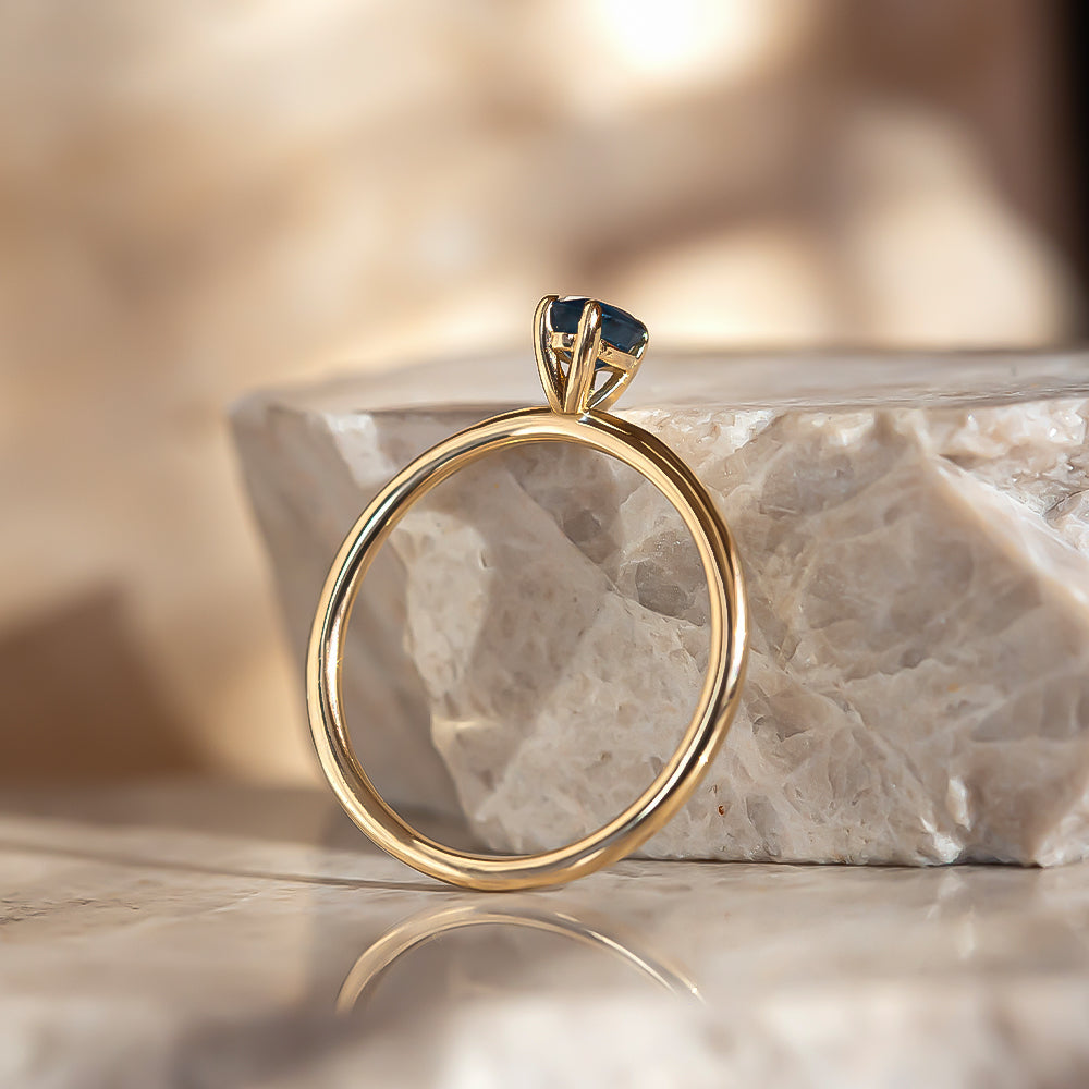 Mare Tektaş Safir Yüzük