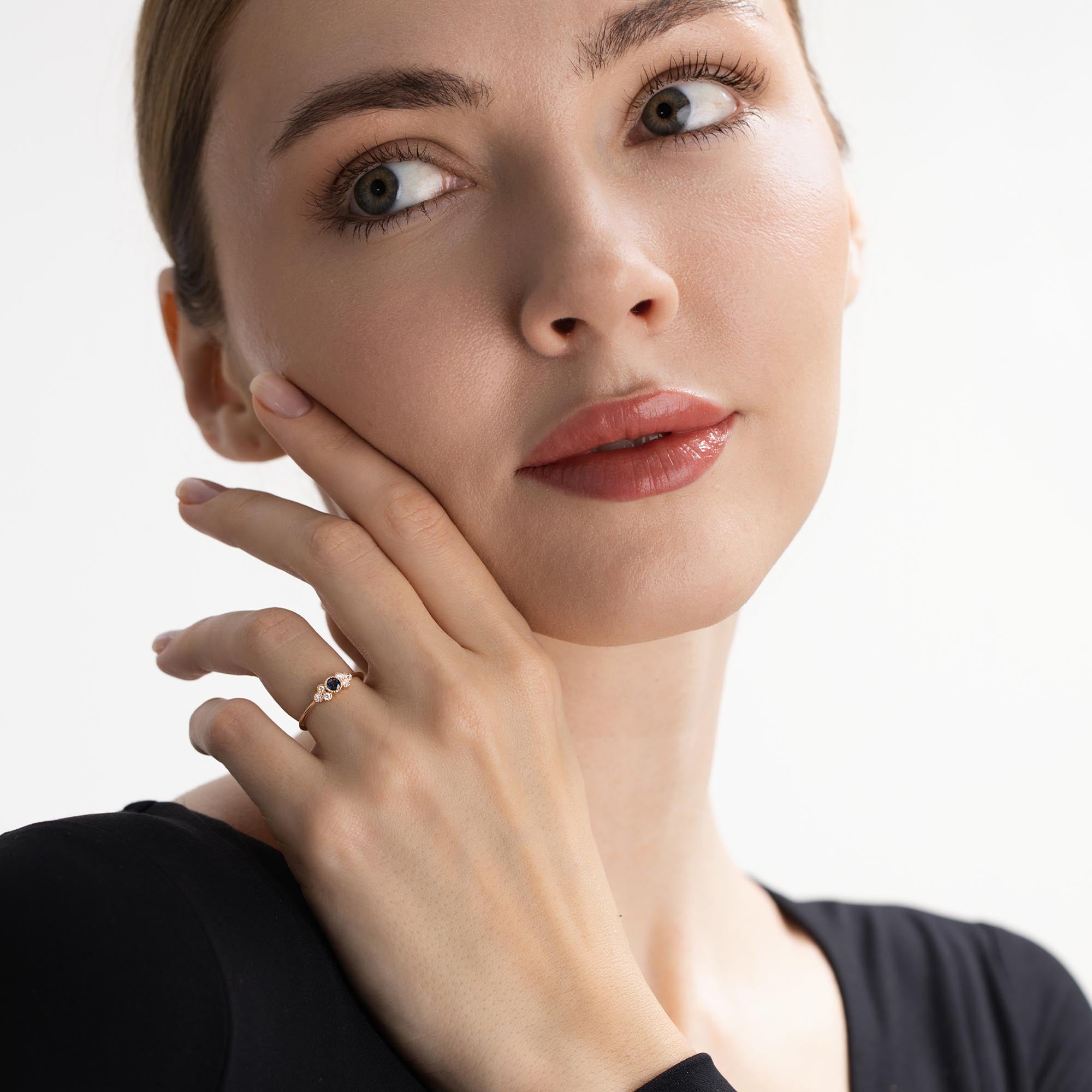 Rania Pırlantalı Safir Yüzük