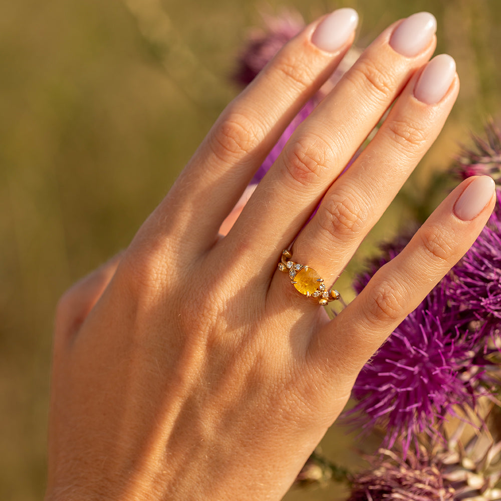 sarı safir yüzük