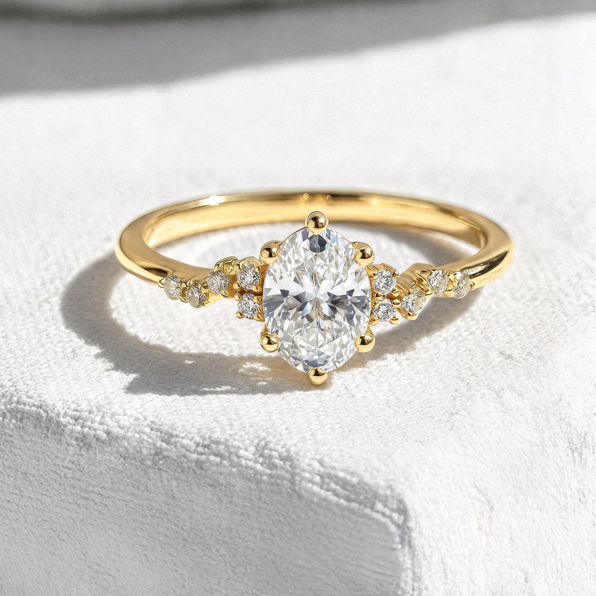 Maya Vintage Tasarım Beyaz Topaz Yüzük
