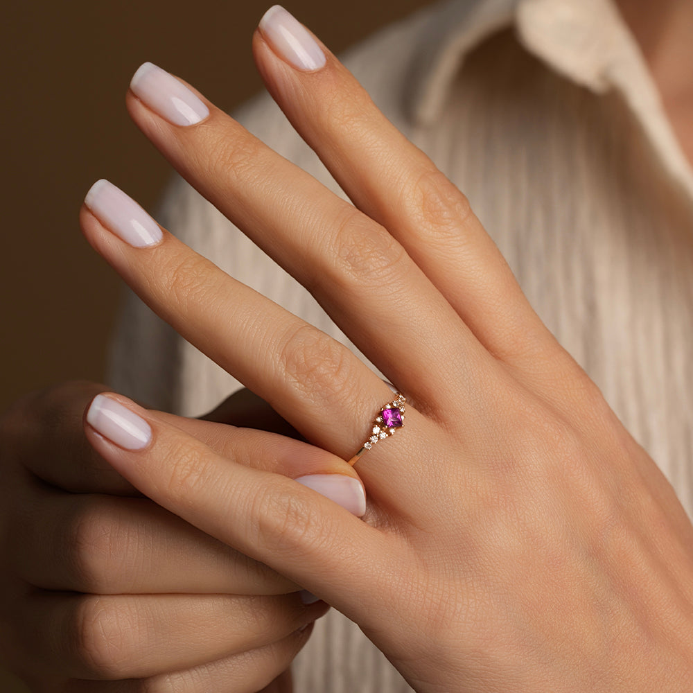 Pırlantalı & Kare Kesim Yakut Vintage Yüzük