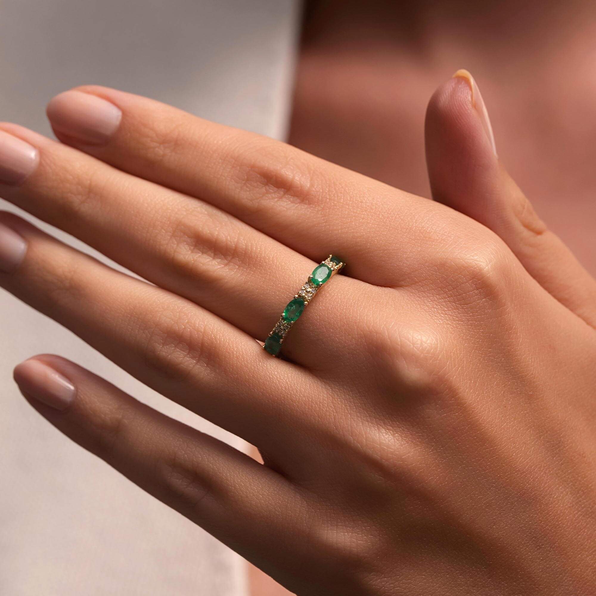 Bouquet Pırlantalı Zümrüt Yüzük