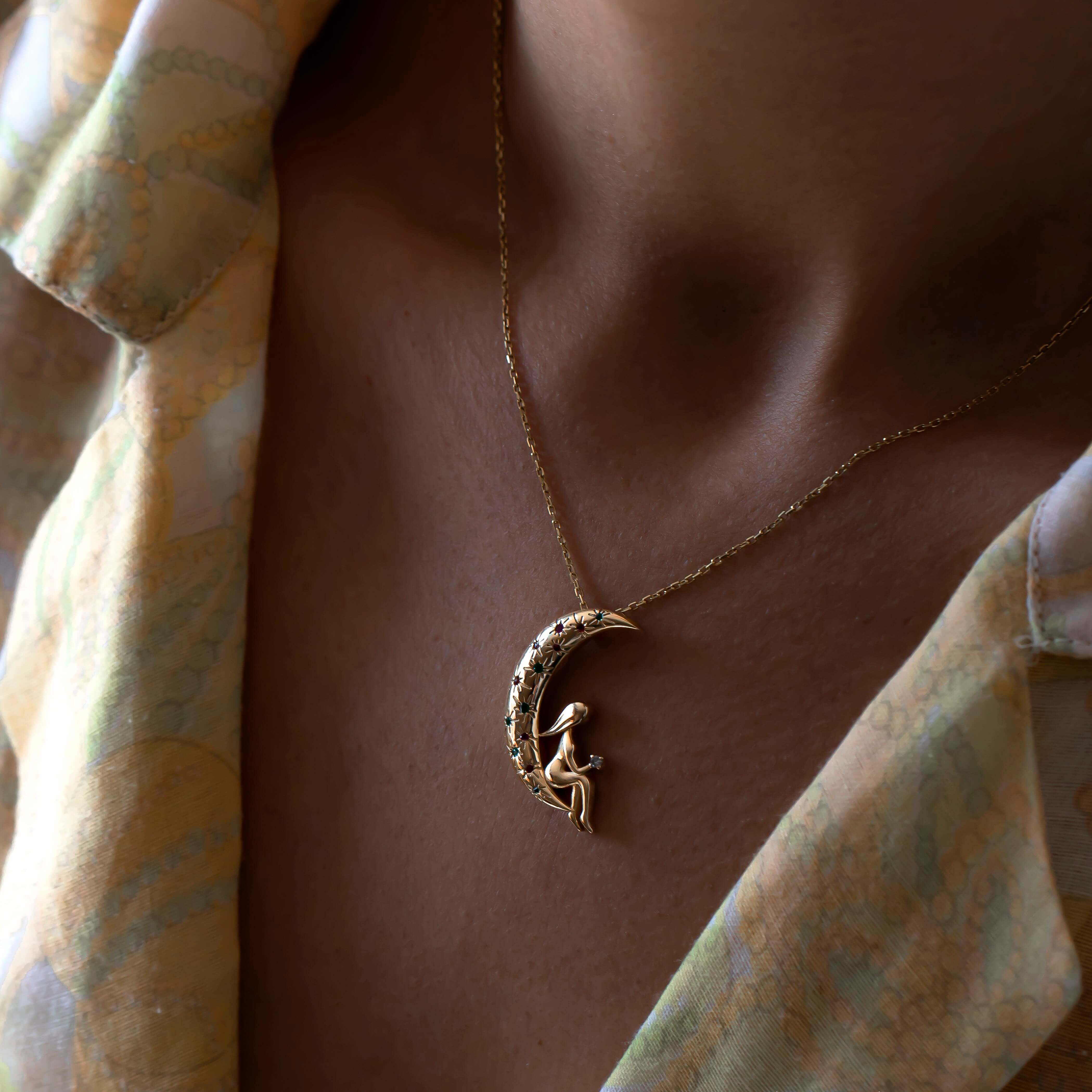 Doğal Taş Ve Pırlantalı Ay Yıldız Kolye