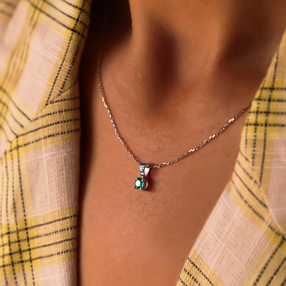 Emely Pırlantalı Zümrüt Kolye