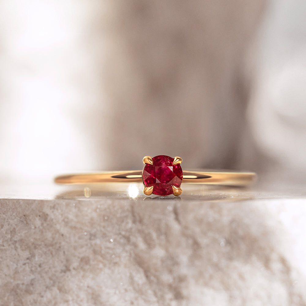 Doğum Günü İçin En Anlamlı Hediye: Kişiye Özel Takı Rehberi