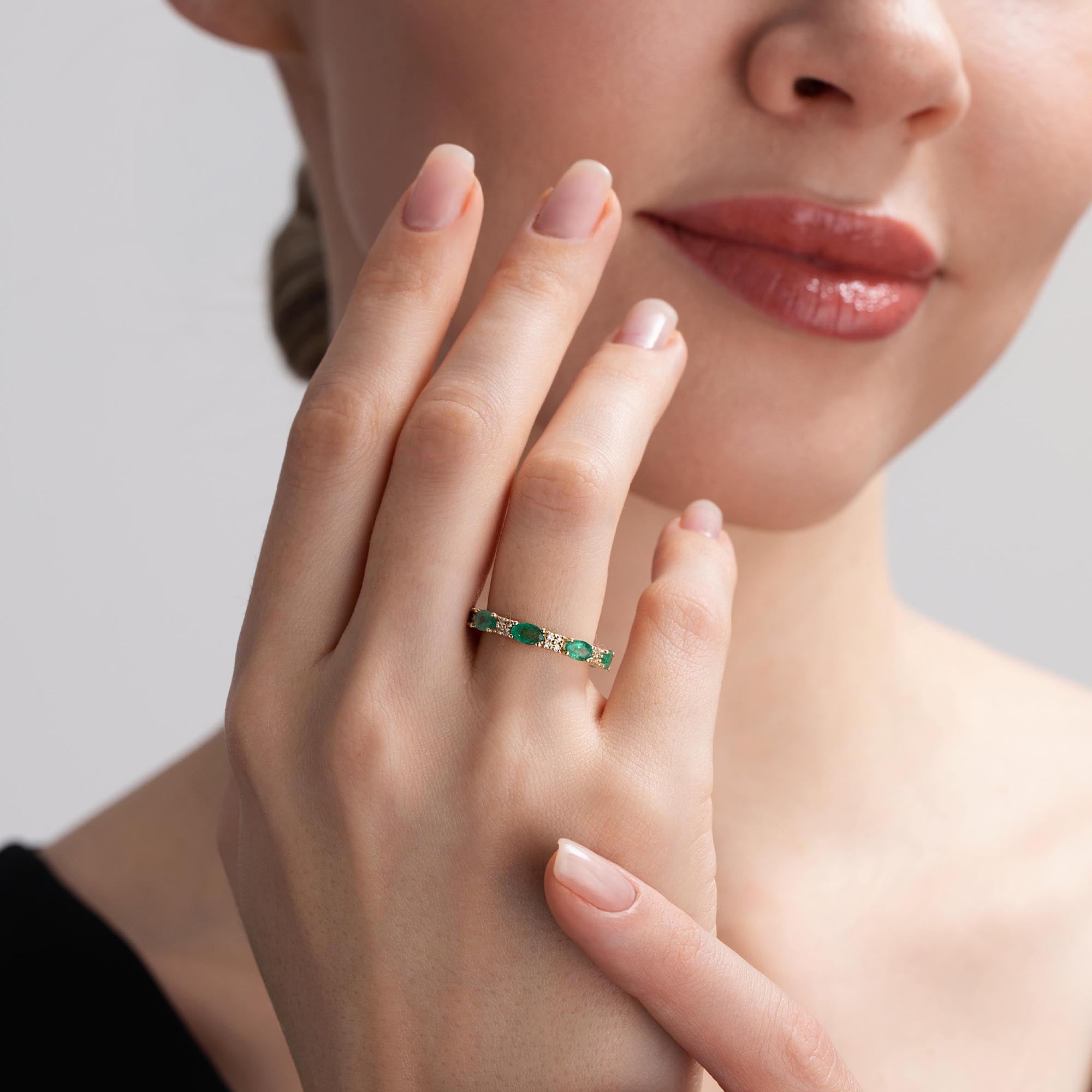  Pırlantalı Zümrüt Yüzük