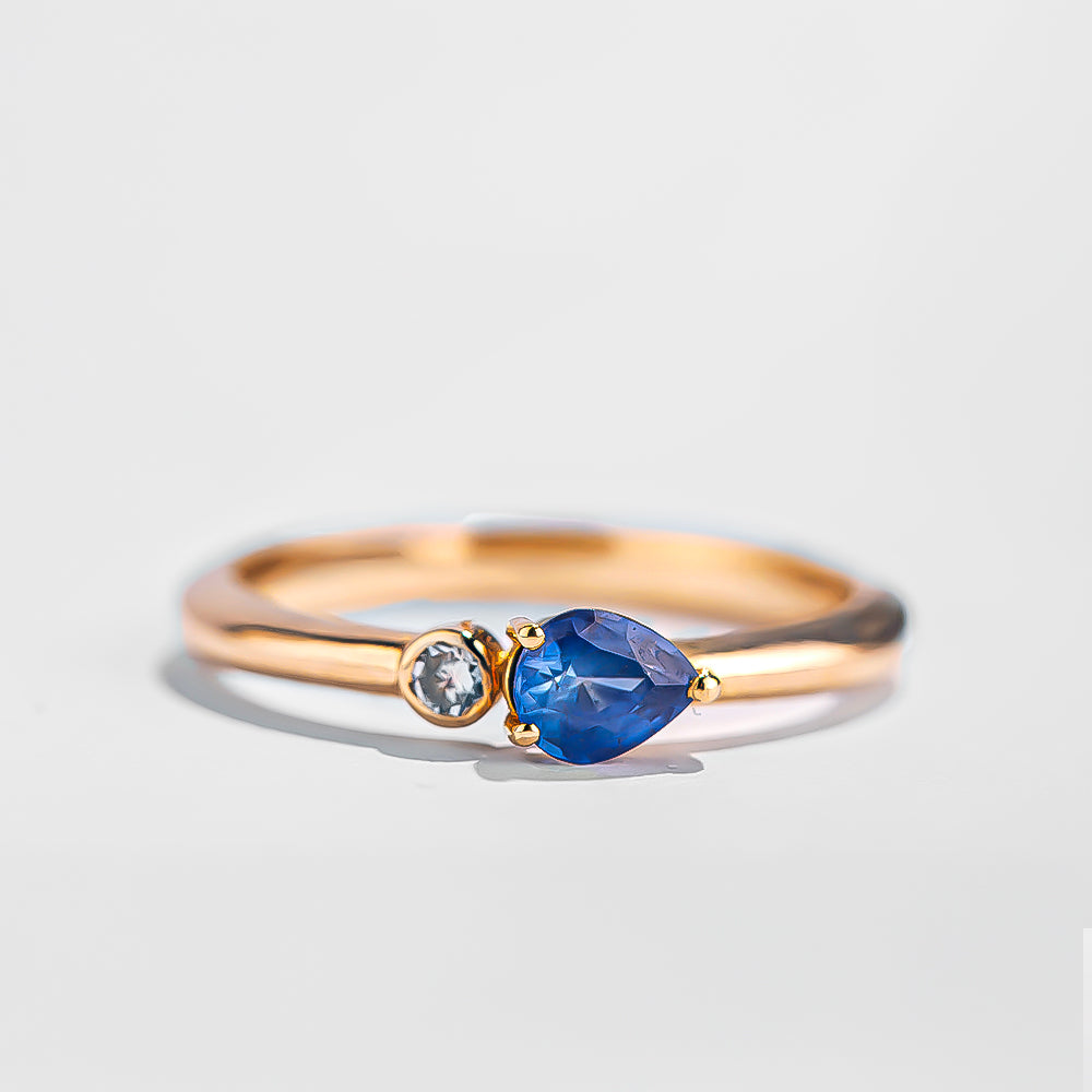 Pırlantalı Damla Safir Yüzük 