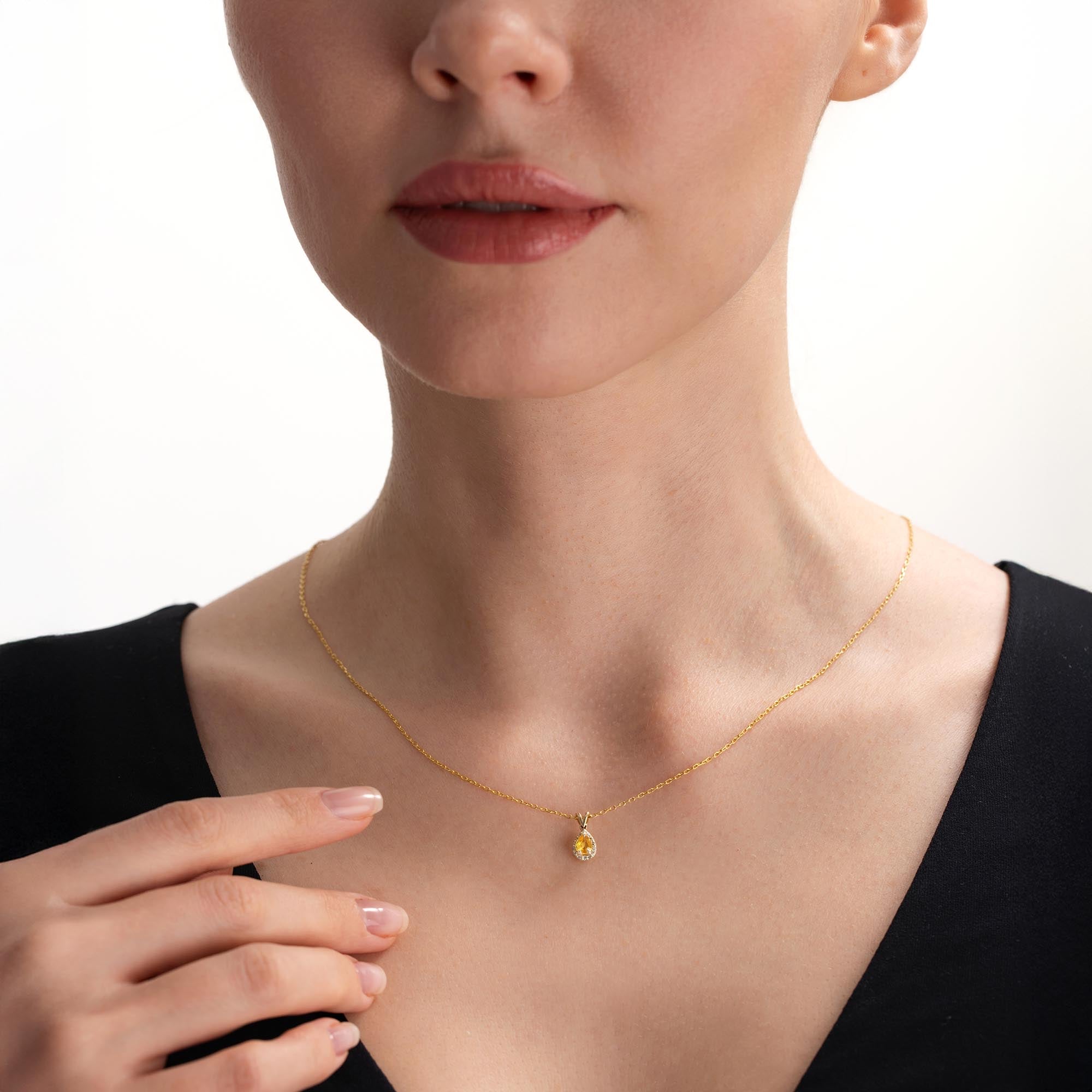 Sun Drop Pırlanta Safir Tektaş Kolye