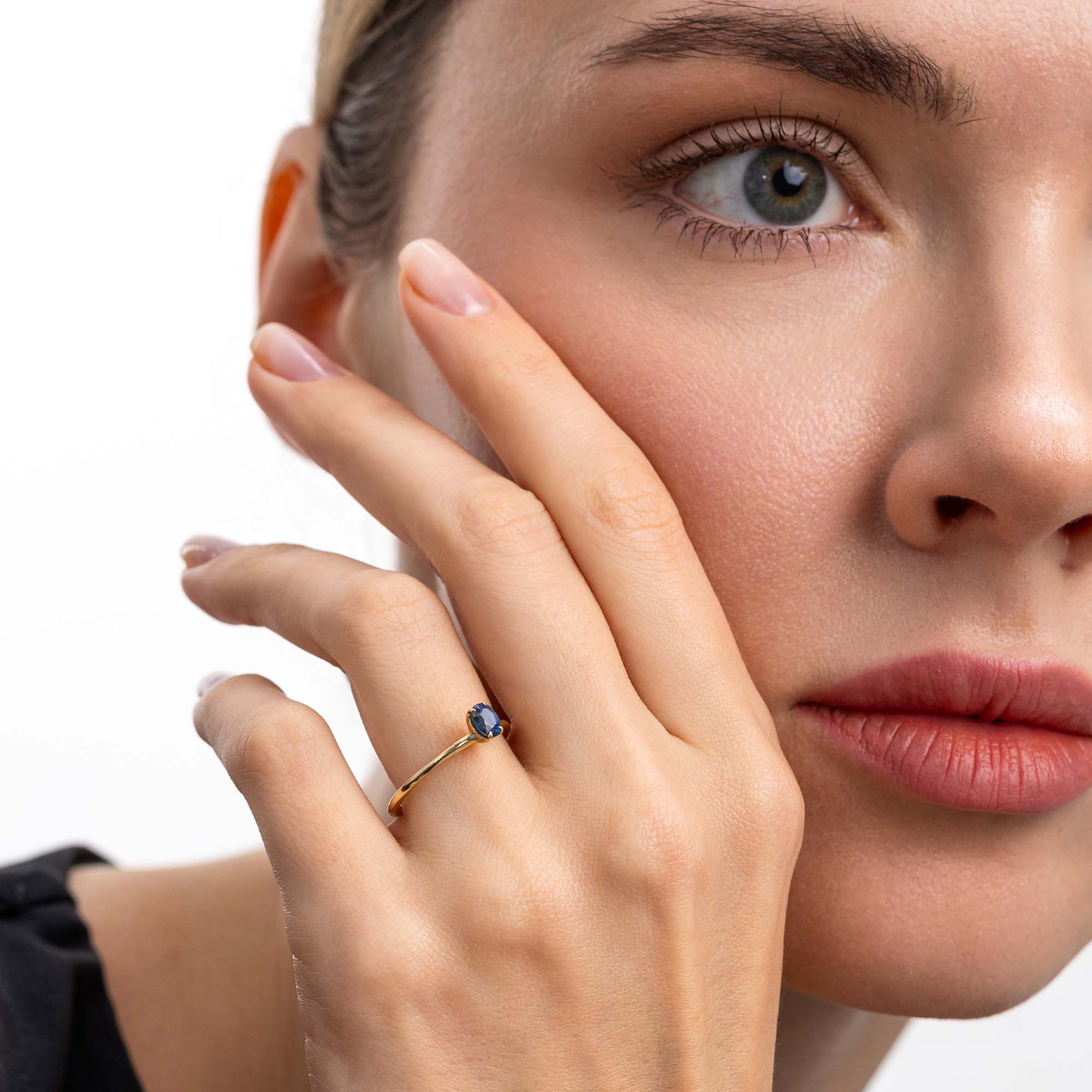 Mare Tektaş Safir Yüzük