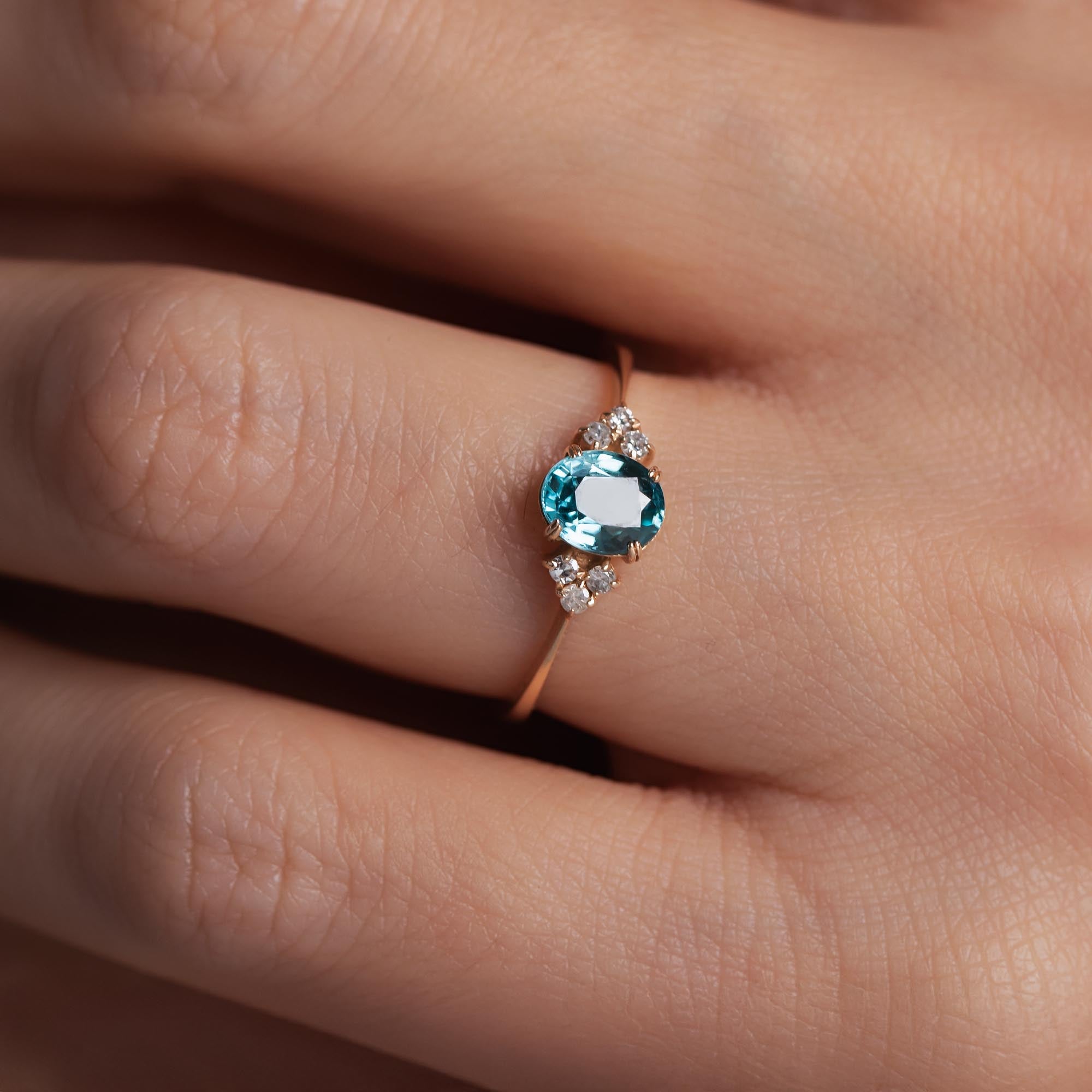 Pırlanta & Royal Blue Topaz Tektaş Vintage Yüzük