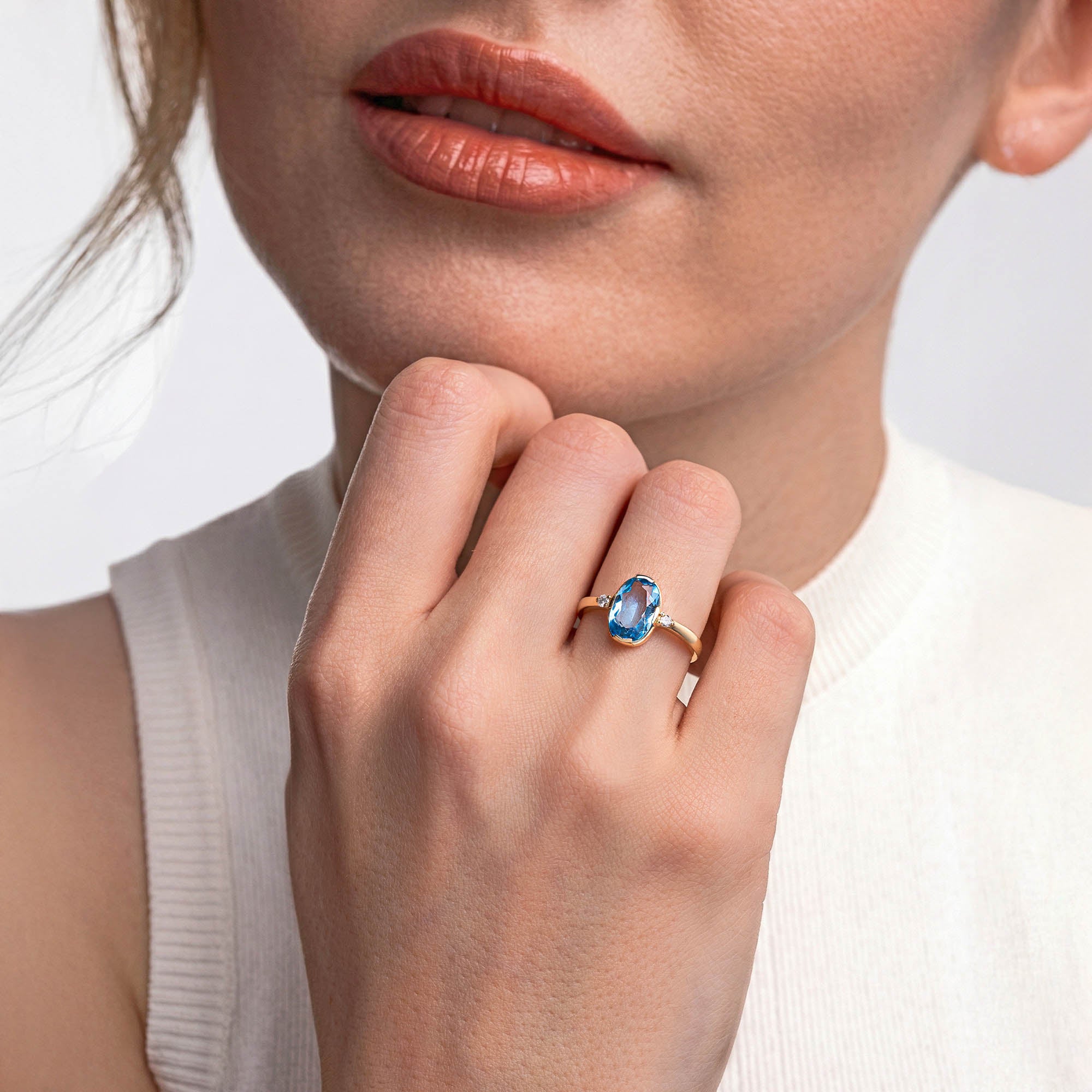 Ocean Pırlantalı Blue Topaz Yüzük