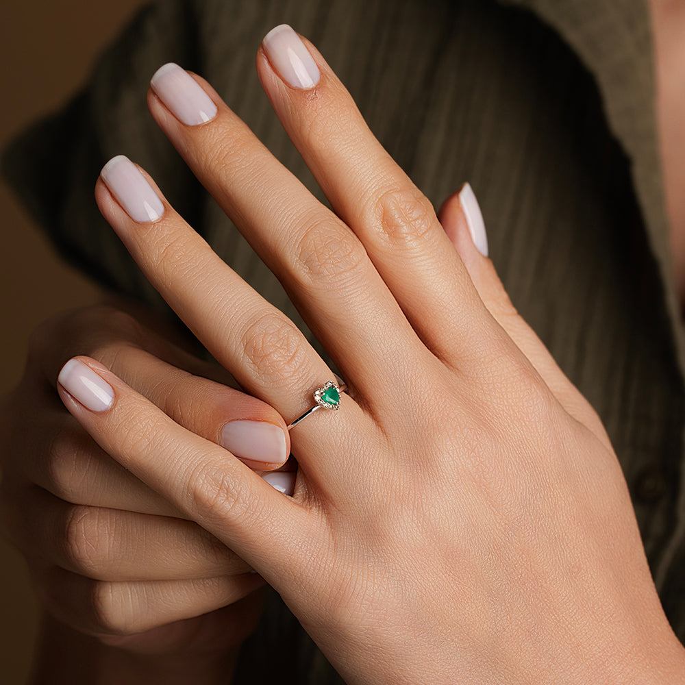 Kalp Kesim Zümrüt Yüzük