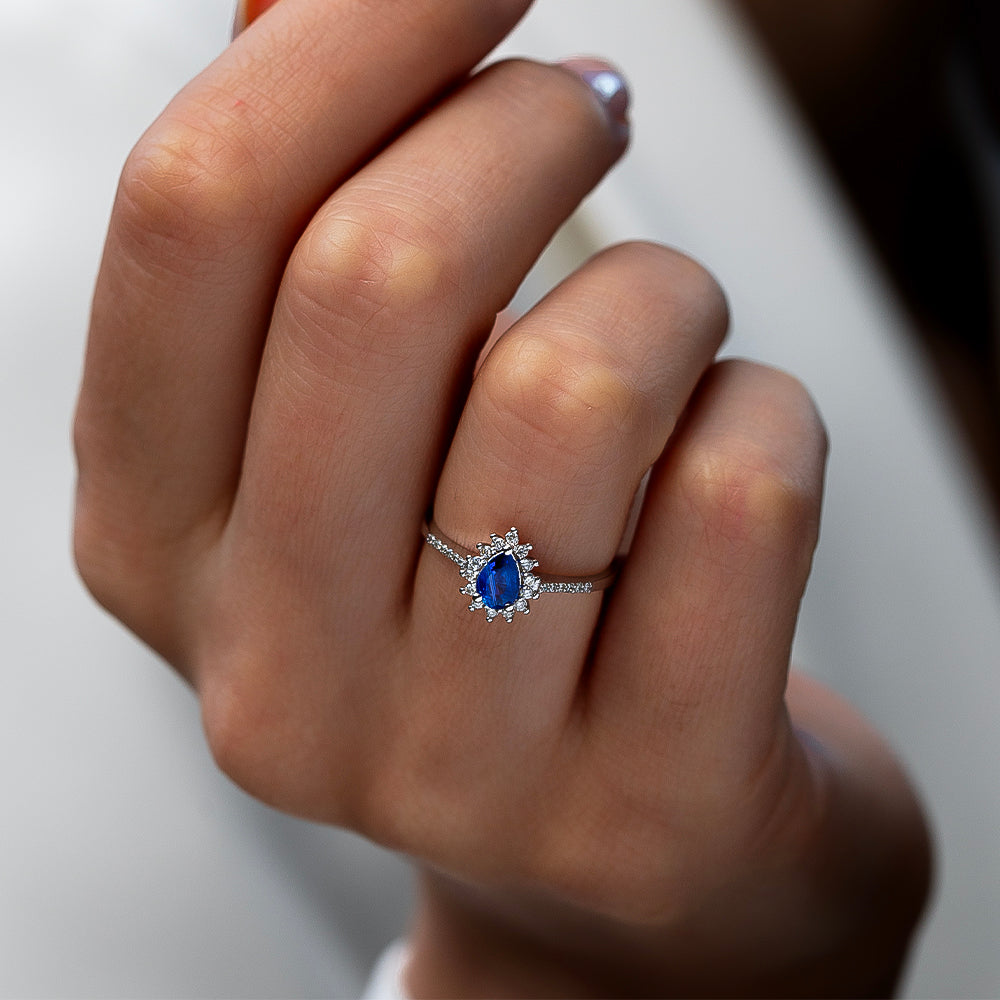 Vintage Pırlantalı Oval Kesim Safir Taşlı Yüzük