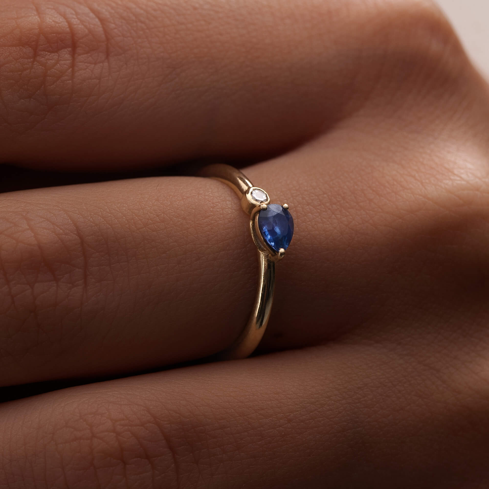 Pırlantalı Damla Safir Yüzük 