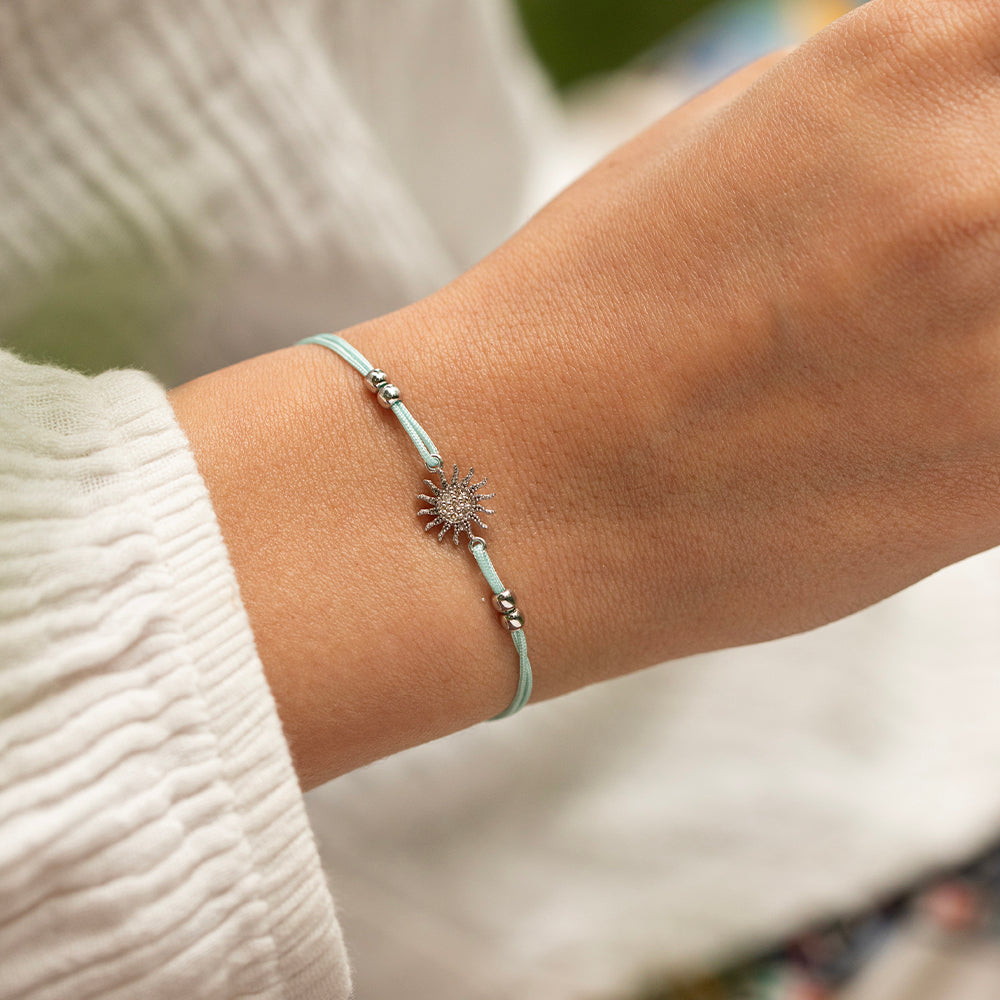 Soft Mint Altın İp Bileklik - Solis