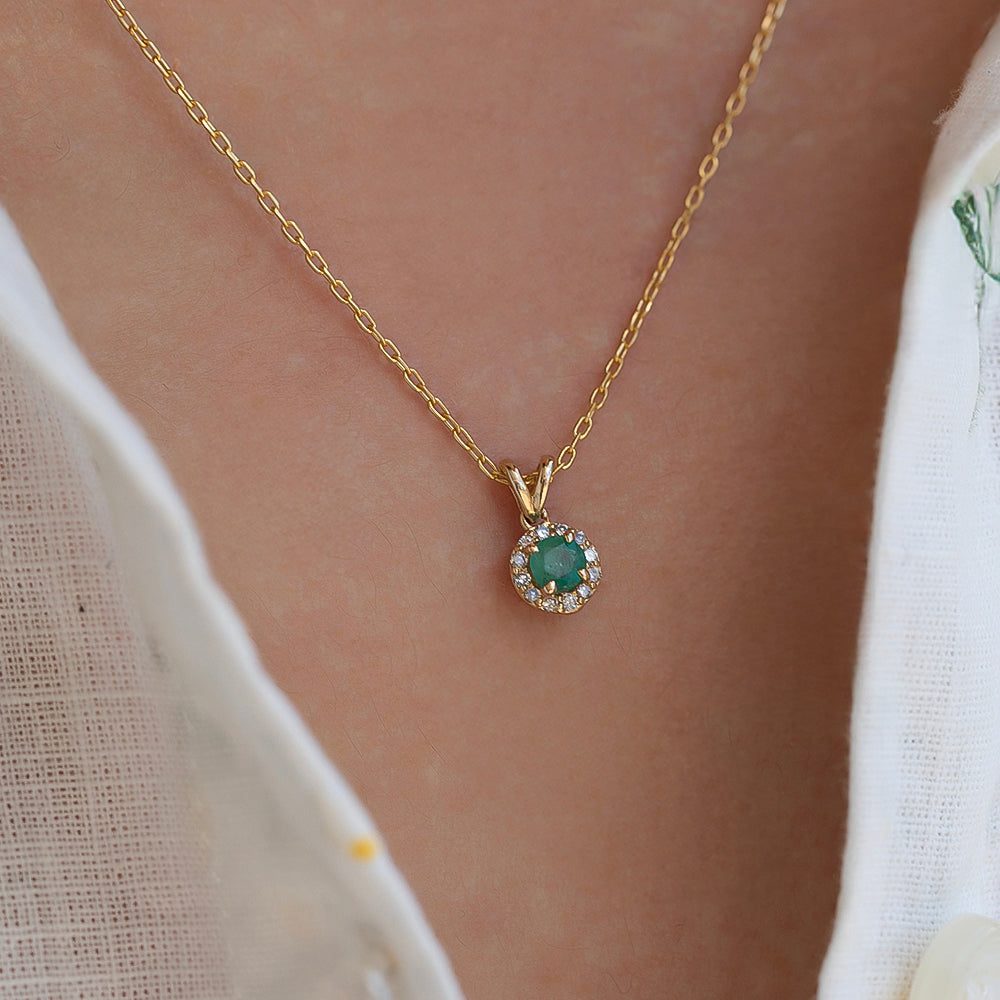 Pırlantalı Zümrüt Kolye