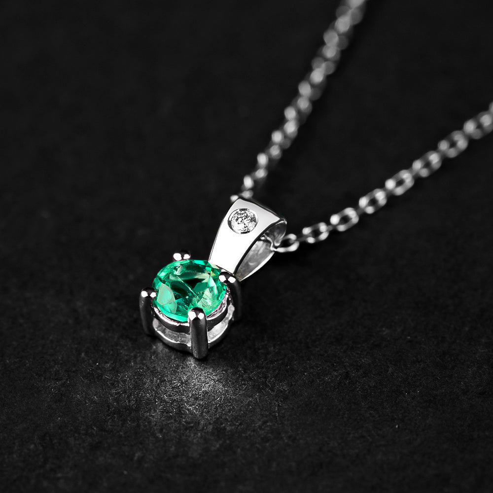 Emely Pırlantalı Zümrüt Kolye