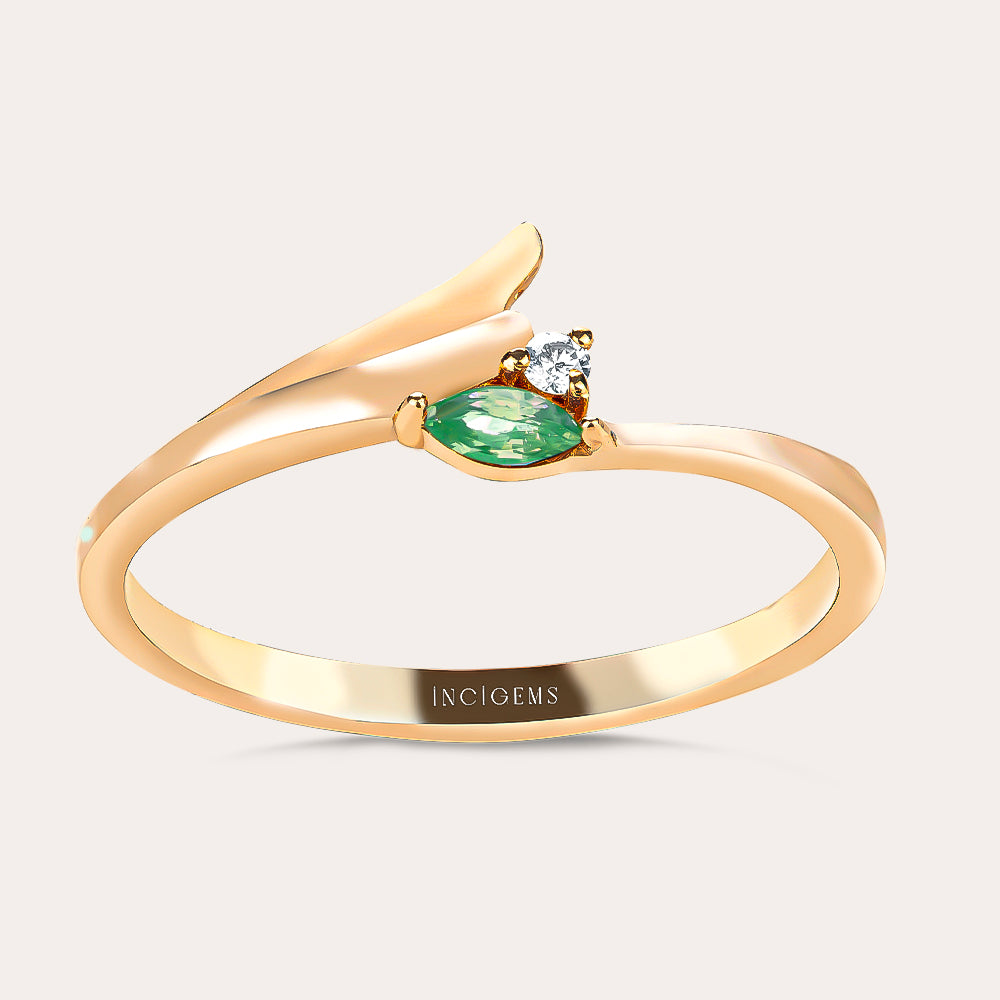 0.40 Karat Anka Pırlantalı Zümrüt Yüzük